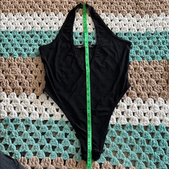 Boohoo Black Halter Deep V 1pc Bodysuit Womans sz 6 - Picture 4 of 4